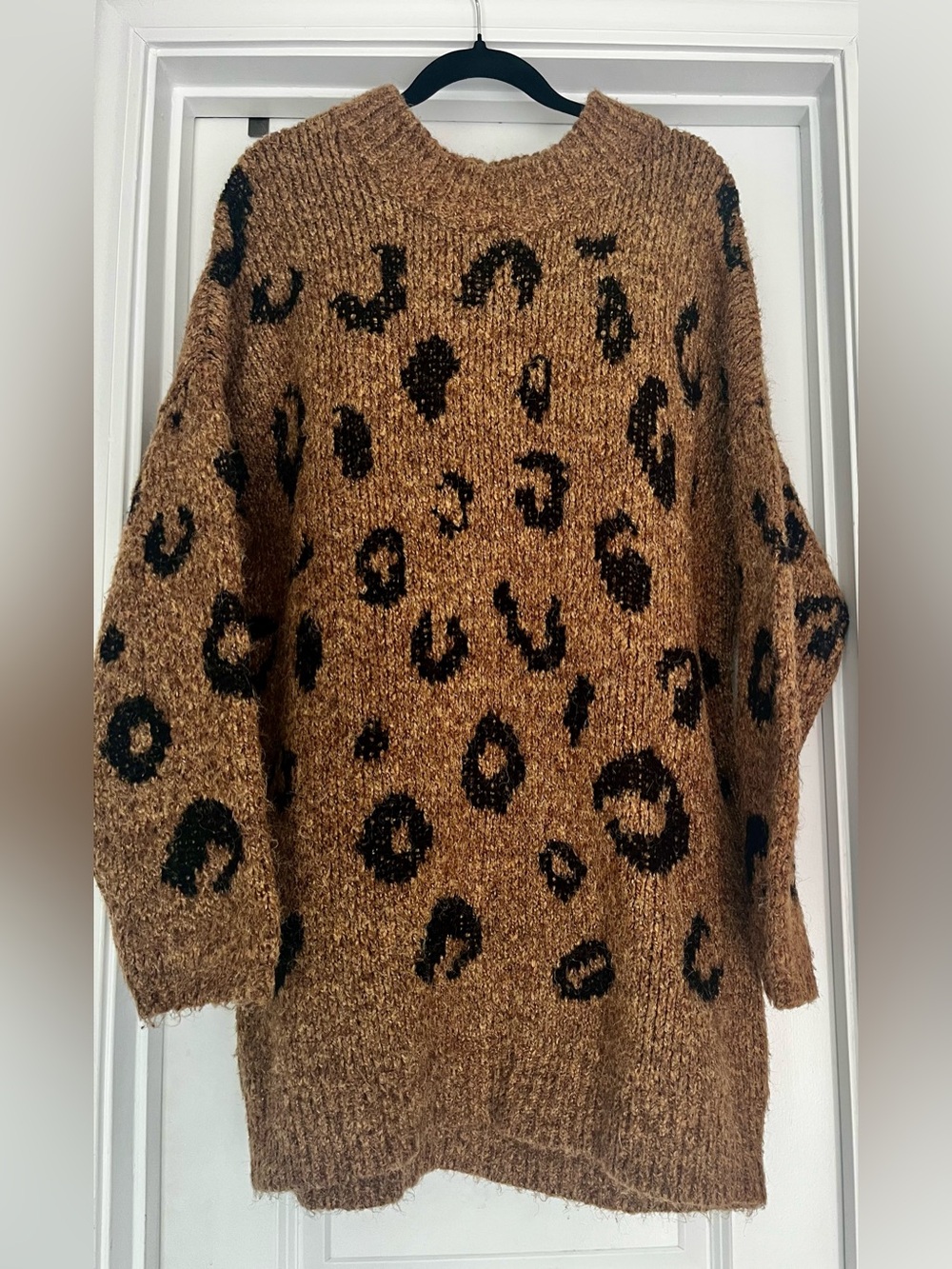 Universal Thread Leopard-Print Crewneck Sweater - Brown & Black